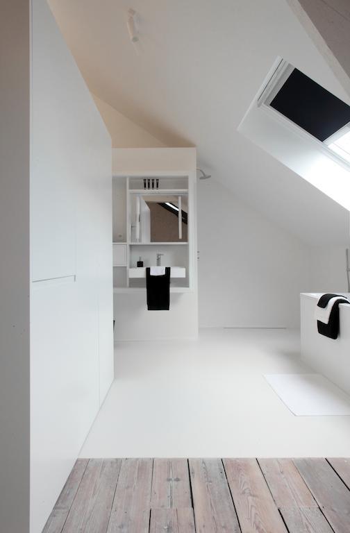 Maison Nationale City Flats & Suites Αμβέρσα Δωμάτιο φωτογραφία Bathroom