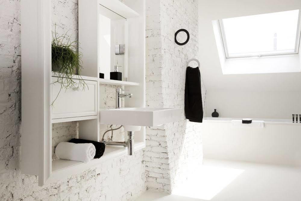 Maison Nationale City Flats & Suites Αμβέρσα Εξωτερικό φωτογραφία Bathroom